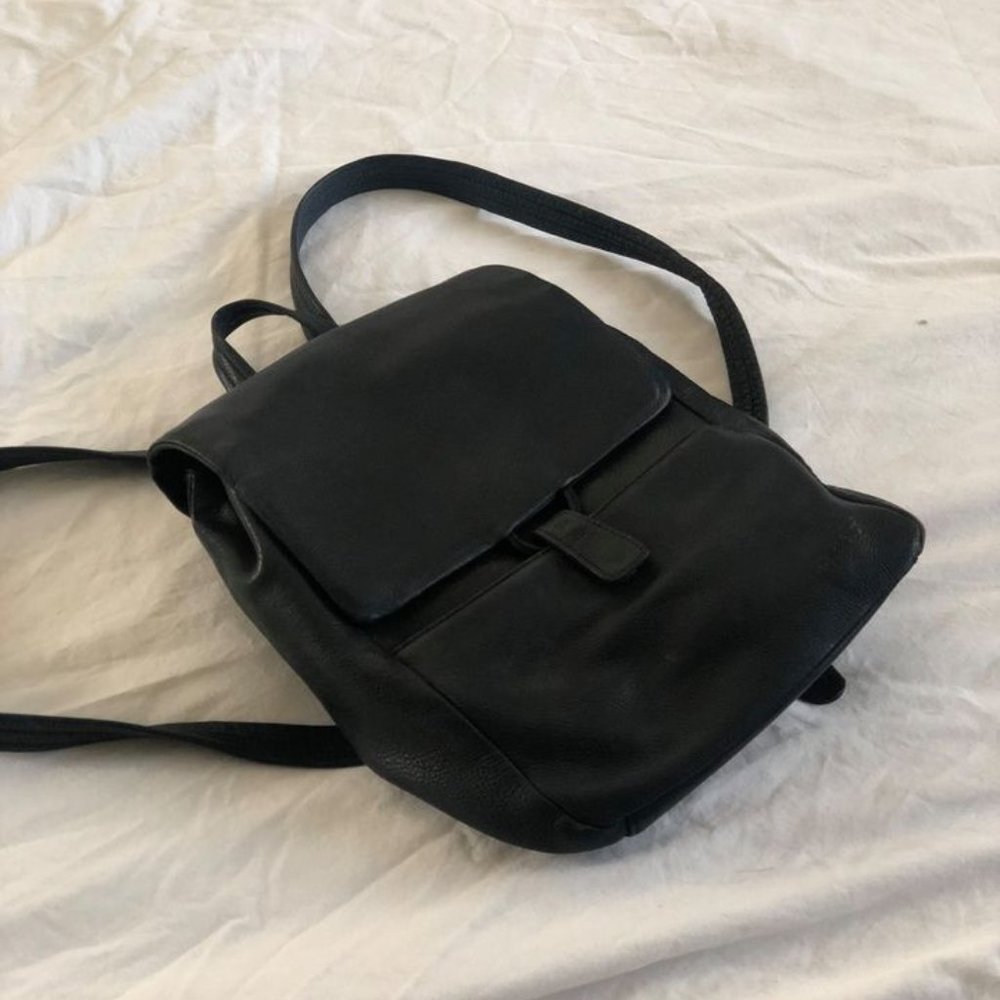 Tignanello black leather slouch backpack